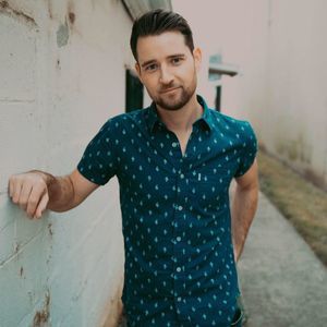 Meet your Posher, Devin